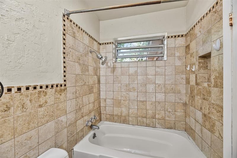 1017 E Spurgeon Street, Fort Worth TX 76115 - Photo 18