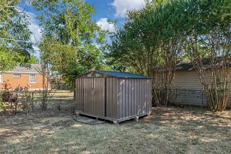 1017 E Spurgeon Street, Fort Worth TX 76115 - Photo 19