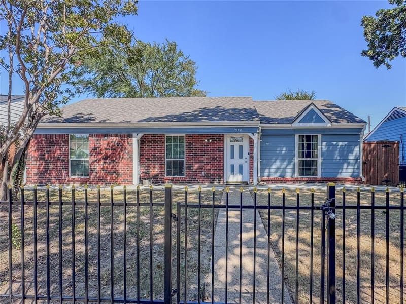 1508 Pocono Trail, Dallas TX 75217 - Photo 3