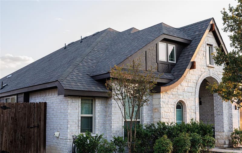 324 W Milas Lane, Glenn Heights TX 75154 - Photo 2