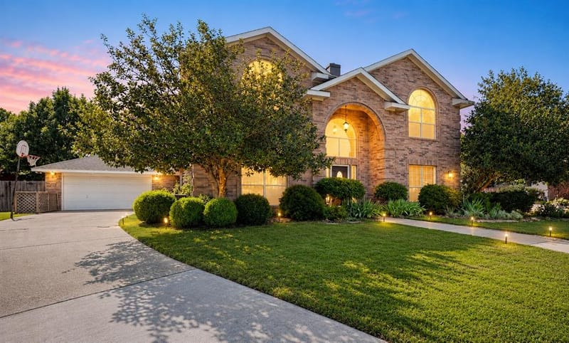 3509 Mistletoe Lane, Rowlett TX 75088