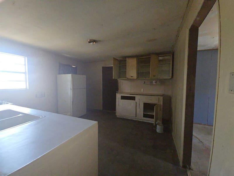 307 E Weaver Avenue, Alvarado TX 76009 - Photo 16