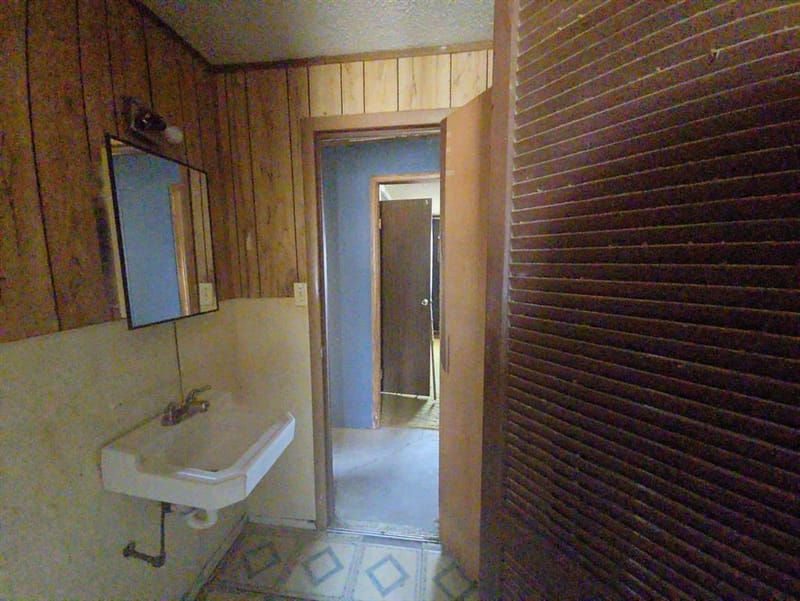 307 E Weaver Avenue, Alvarado TX 76009 - Photo 5
