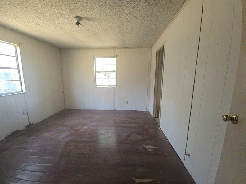 307 E Weaver Avenue, Alvarado TX 76009 - Photo 8