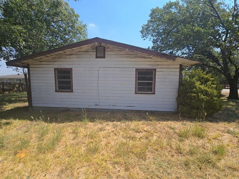 307 E Weaver Avenue, Alvarado TX 76009 - Photo 25