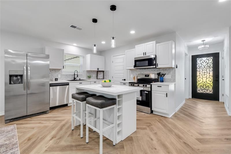 110 Muleta Drive, Oak Point TX 75068