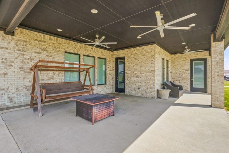 212 Buena Vista Drive, Godley TX 76044 - Photo 32