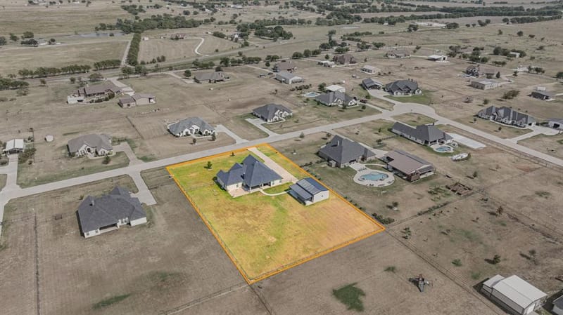 212 Buena Vista Drive, Godley TX 76044 - Photo 40