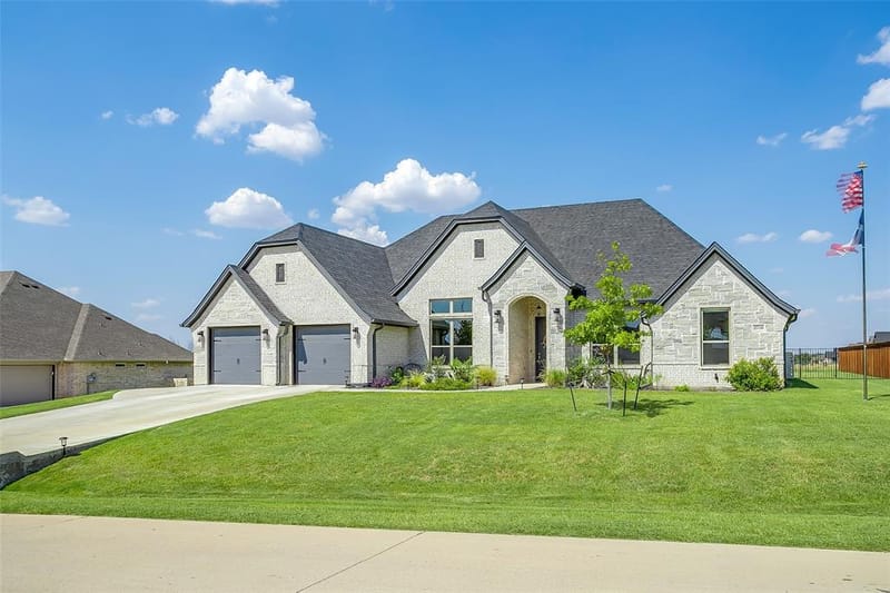 2716 Village Road, Granbury TX 76049
