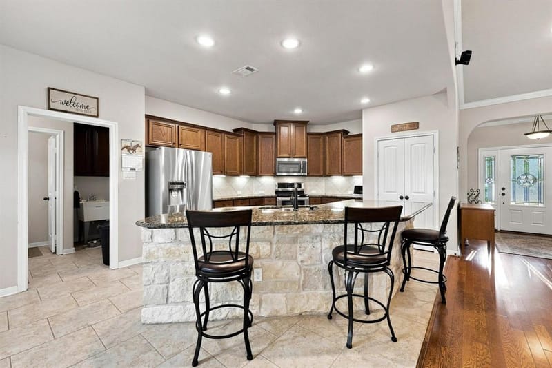 10381 Fm 512, Wolfe City TX 75496 - Photo 12