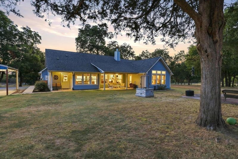 10381 Fm 512, Wolfe City TX 75496 - Photo 3