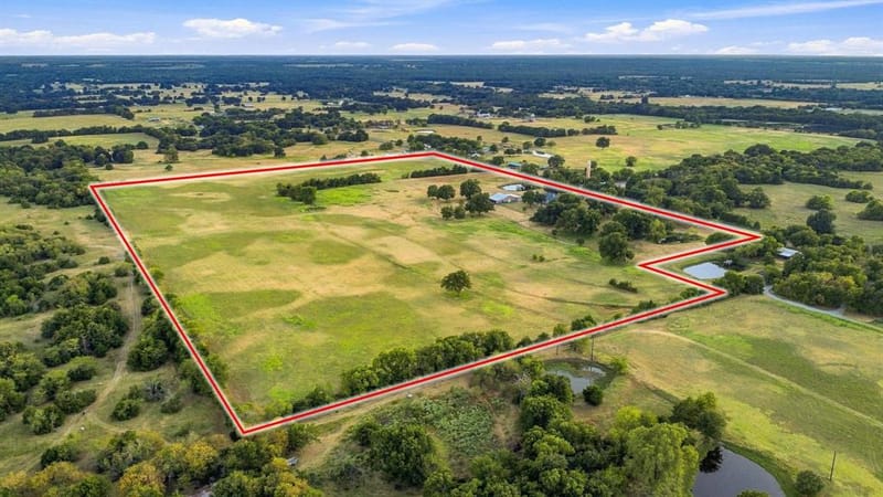 10381 Fm 512, Wolfe City TX 75496 - Photo 34