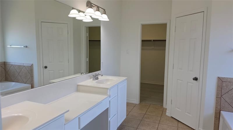 606 Port Royale Way, Euless TX 76039 - Photo 26