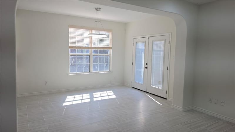 606 Port Royale Way, Euless TX 76039 - Photo 11