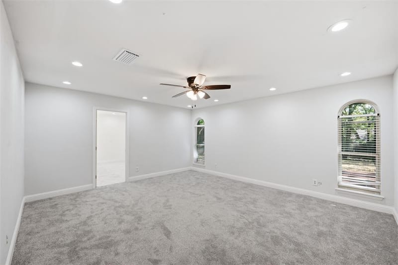 2105 Wilson Drive, Arlington TX 76011 - Photo 16
