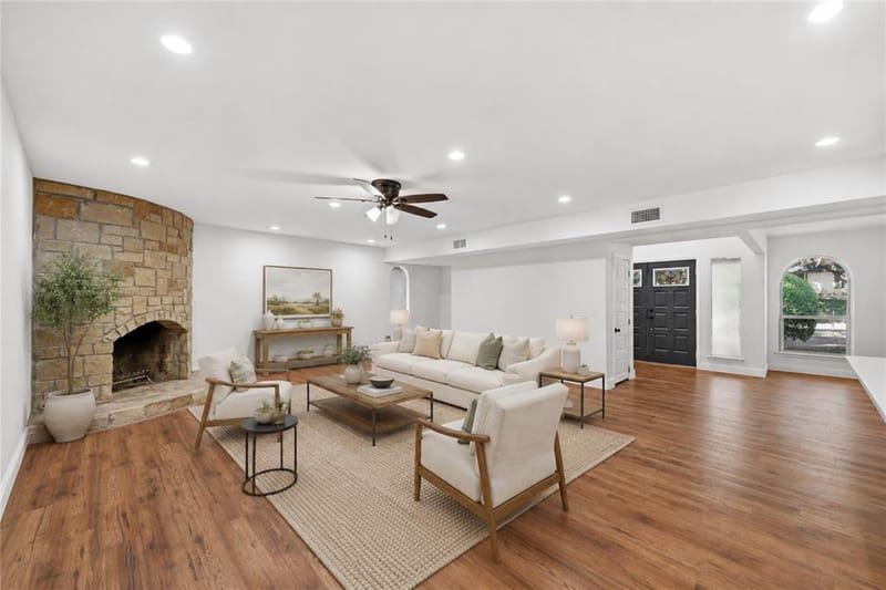 2105 Wilson Drive, Arlington TX 76011 - Photo 10