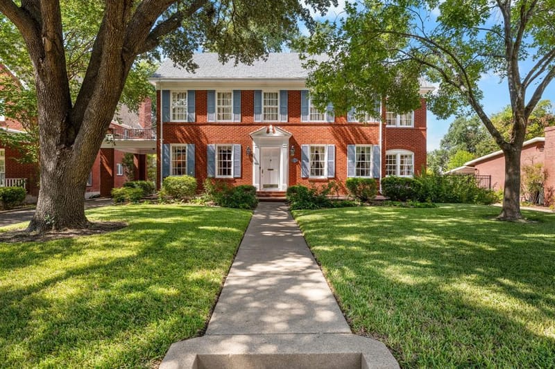 3411 Chateau Avenue, Waco TX 76710 - Photo 2