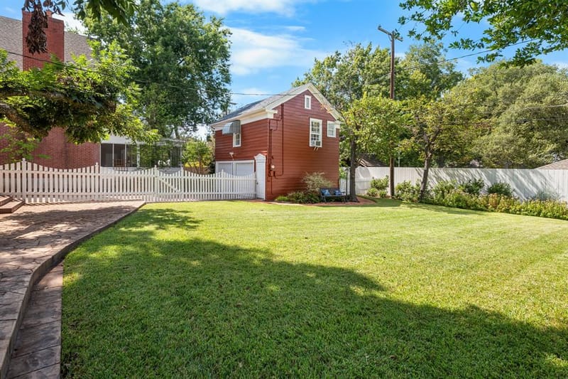 3411 Chateau Avenue, Waco TX 76710 - Photo 34