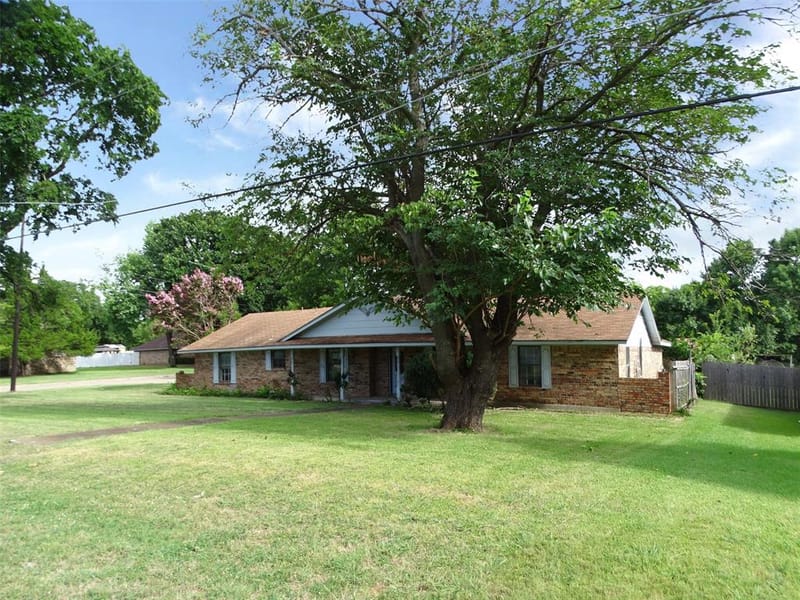 1302 Plateau Drive, Duncanville TX 75116 - Photo 3