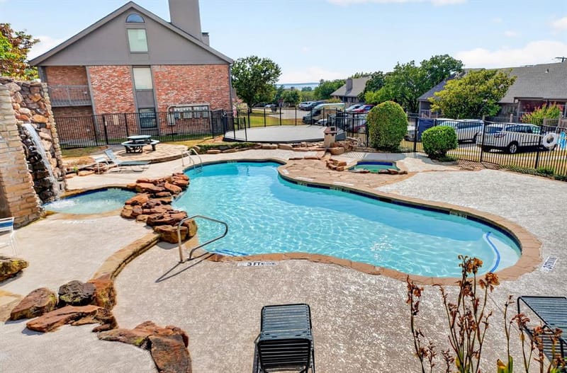 807 Signal Ridge Place, Rockwall TX 75032