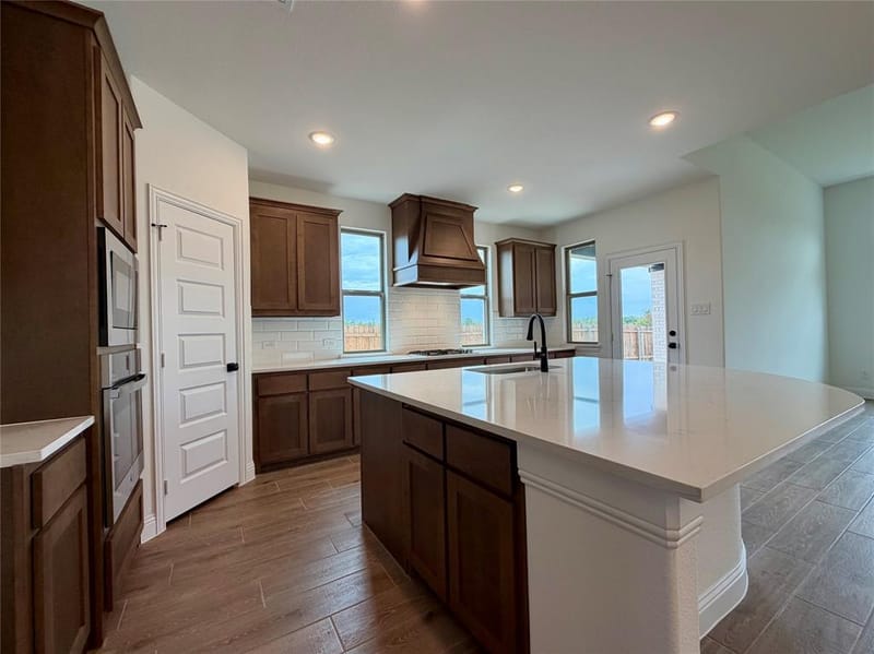 310 Devonshire Drive, Greenville TX 75401 - Photo 13