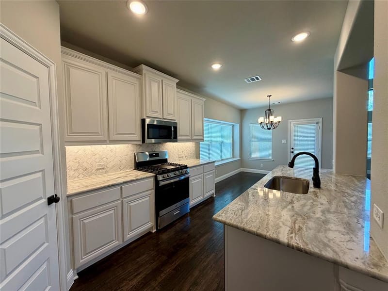 350 Devonshire Drive, Greenville TX 75401 - Photo 8
