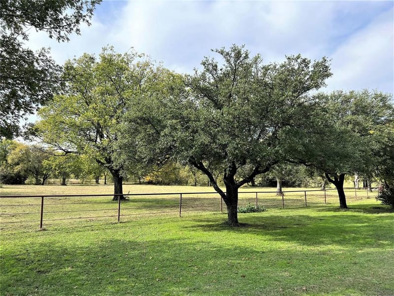 2815 Fm 3092, Gainesville TX 76240 - Photo 20