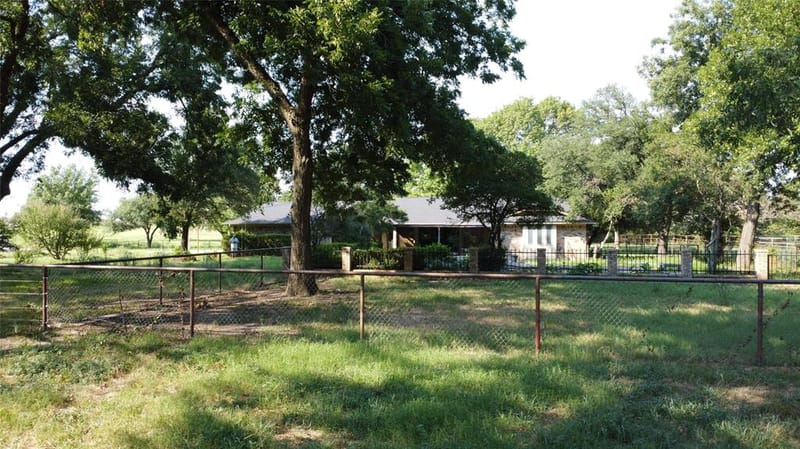 2815 Fm 3092, Gainesville TX 76240 - Photo 29