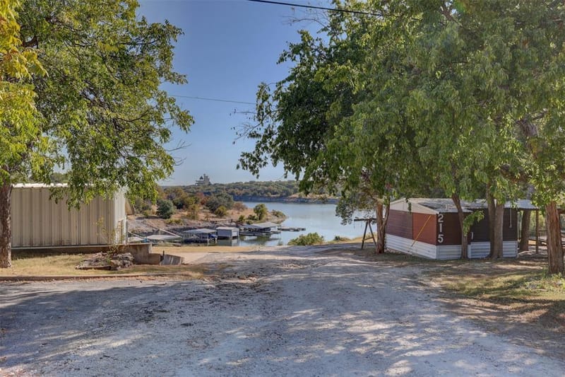 206 County Road 1767, Clifton TX 76634