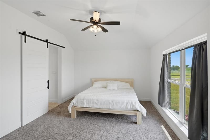 6941 Eagle Creek Drive, Godley TX 76044 - Photo 17