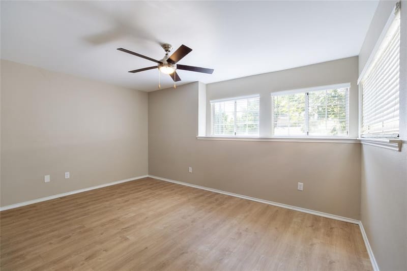 13234 Woodbend Lane, Dallas TX 75243 - Photo 16