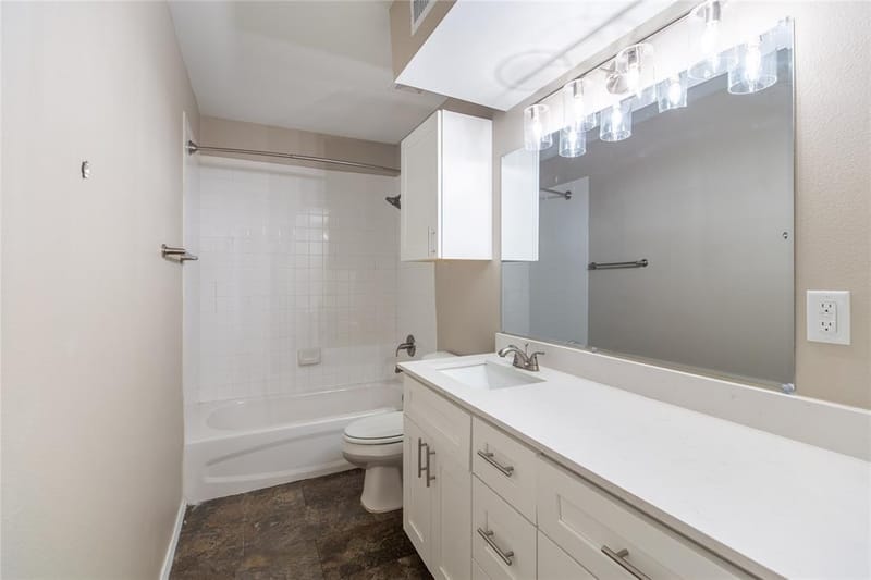 13234 Woodbend Lane, Dallas TX 75243 - Photo 18