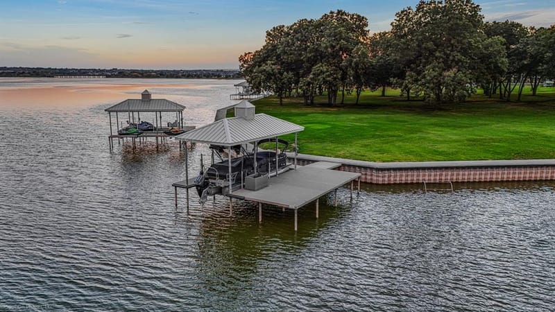 28 Victoria Drive, Rowlett TX 75088 - Photo 2