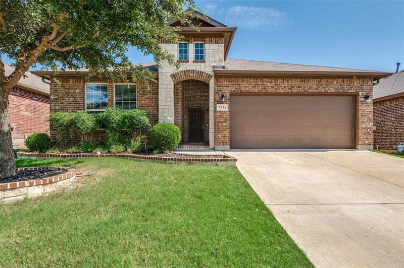 1733 Kachina Lodge Road, Fort Worth TX 76131
