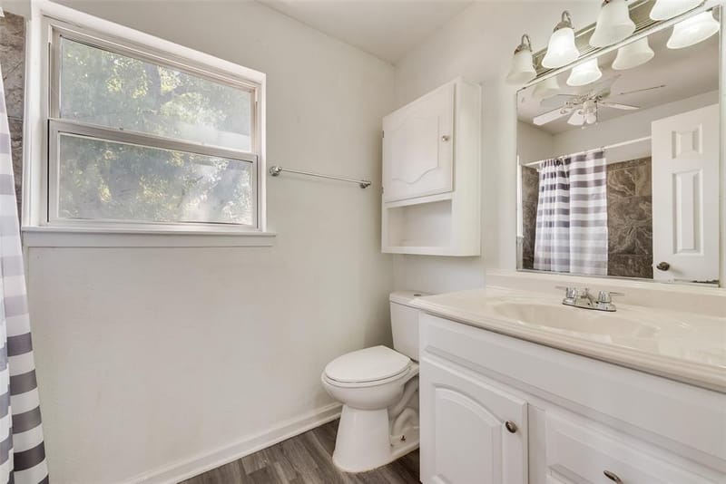 721 Thompson Drive, Saginaw TX 76179 - Photo 26