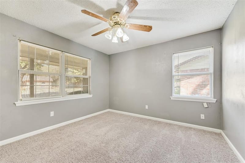721 Thompson Drive, Saginaw TX 76179 - Photo 25