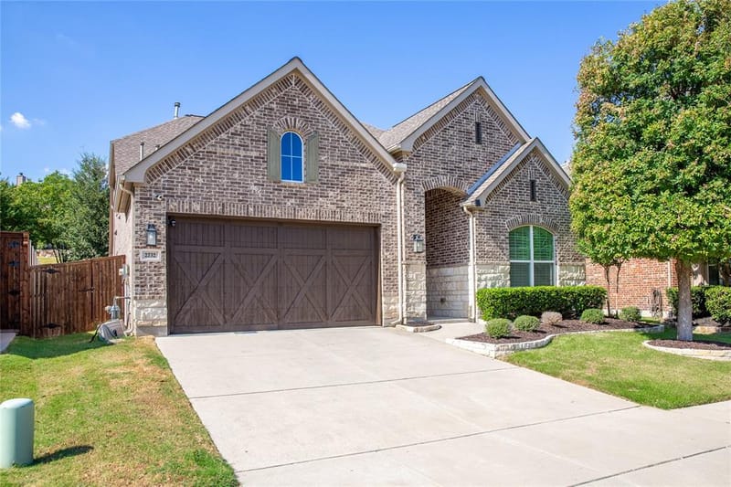 2732 Piersall Drive, McKinney TX 75072 - Photo 2