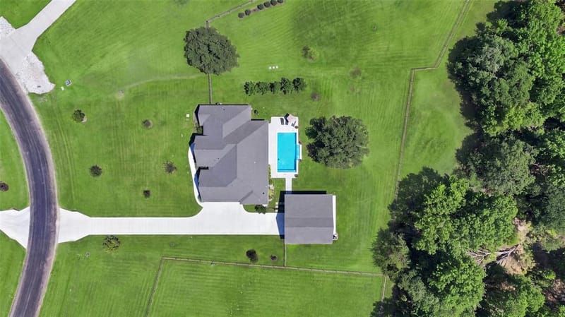 1072 Paradise Parkway, Poolville TX 76487 - Photo 36