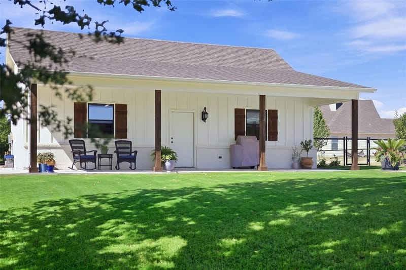 1072 Paradise Parkway, Poolville TX 76487 - Photo 32