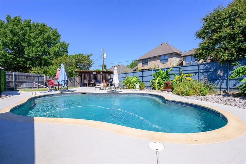 2906 River Crest Street, Grapevine TX 76051 - Photo 2