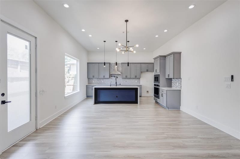 2501 Lenway Street, Dallas TX 75215 - Photo 13