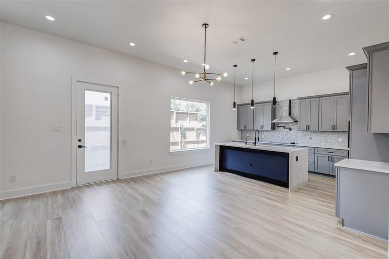 2501 Lenway Street, Dallas TX 75215 - Photo 14