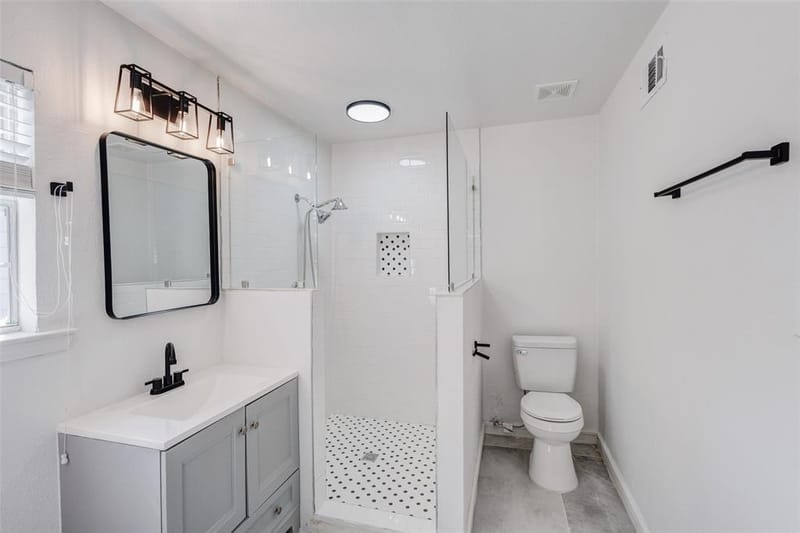 805 Crockett Street, Garland TX 75040 - Photo 20