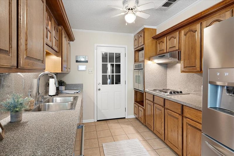 3201 Louis Avenue, Corsicana TX 75110 - Photo 10