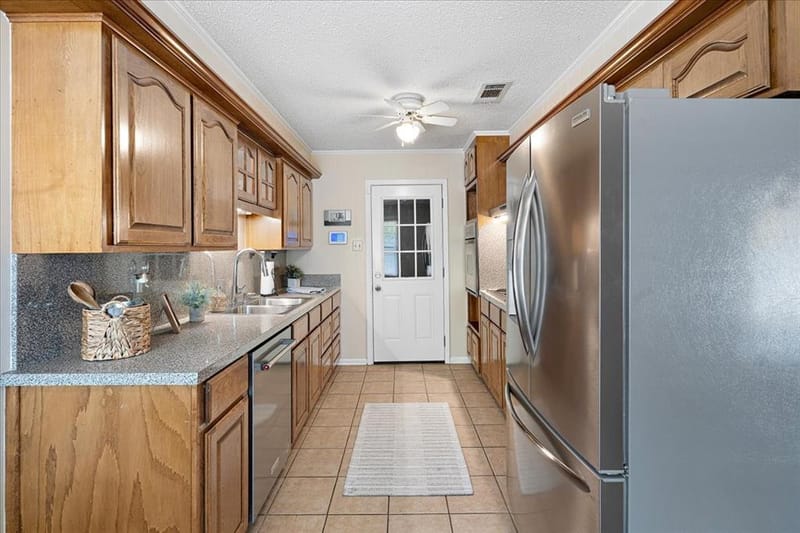 3201 Louis Avenue, Corsicana TX 75110 - Photo 11