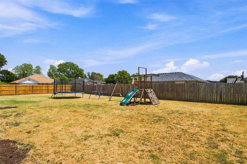 220 Knight Lane, Lacy Lakeview TX 76705 - Photo 34