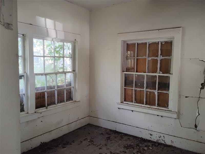 615 N Mirick Avenue, Denison TX 75020 - Photo 7