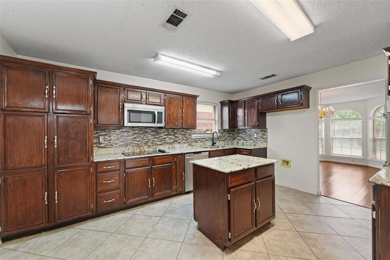 1521 Curtis Lane, Cedar Hill TX 75104 - Photo 7