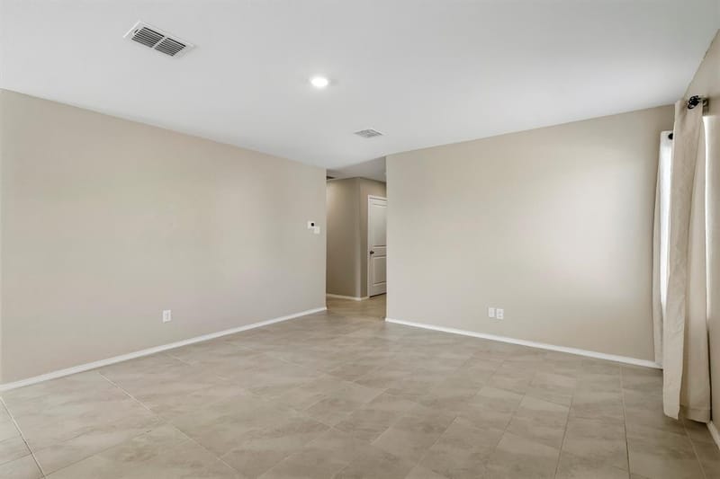 2901 Questa Street, Fort Worth TX 76119 - Photo 10