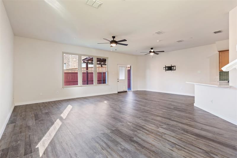2656 Jacobson Drive, Lewisville TX 75067 - Photo 5